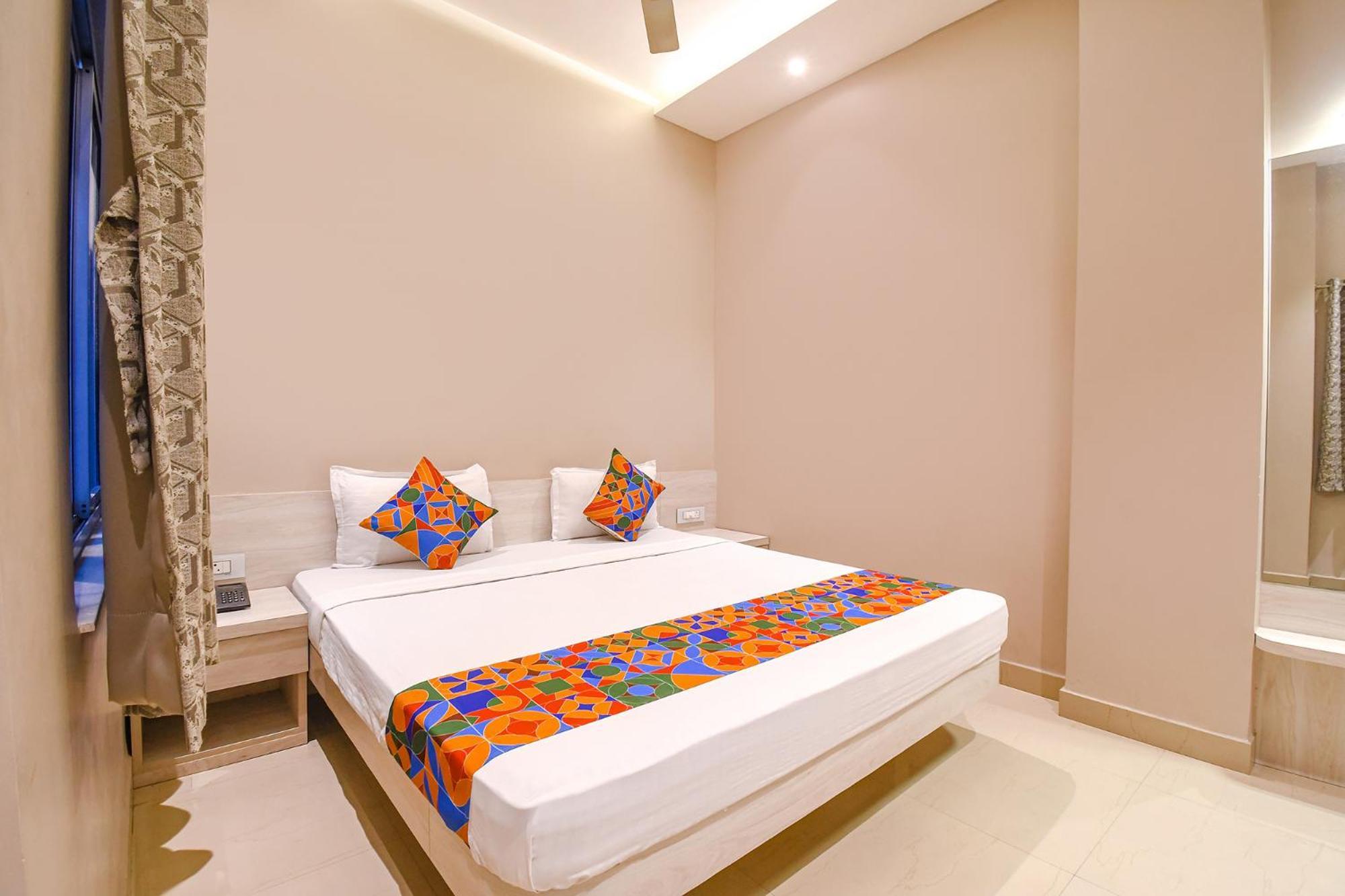 Fabhotel Kitchen Q Inn - Belaghata Колката Екстериор снимка
