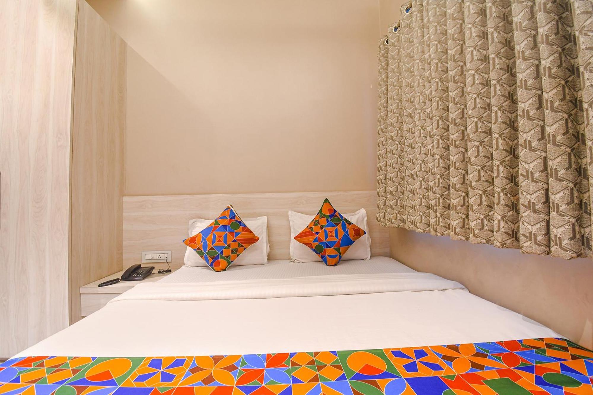 Fabhotel Kitchen Q Inn - Belaghata Колката Екстериор снимка