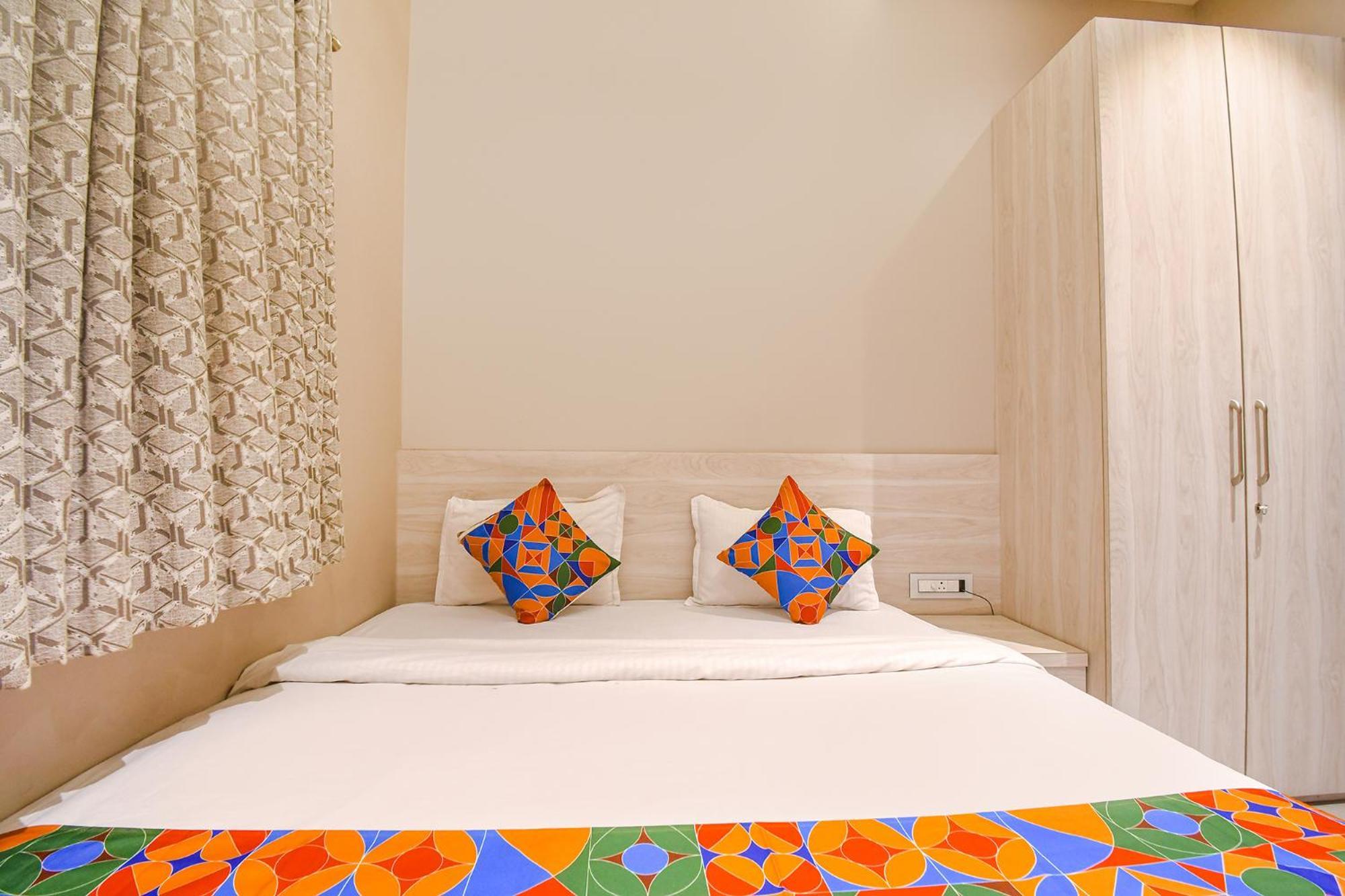 Fabhotel Kitchen Q Inn - Belaghata Колката Екстериор снимка