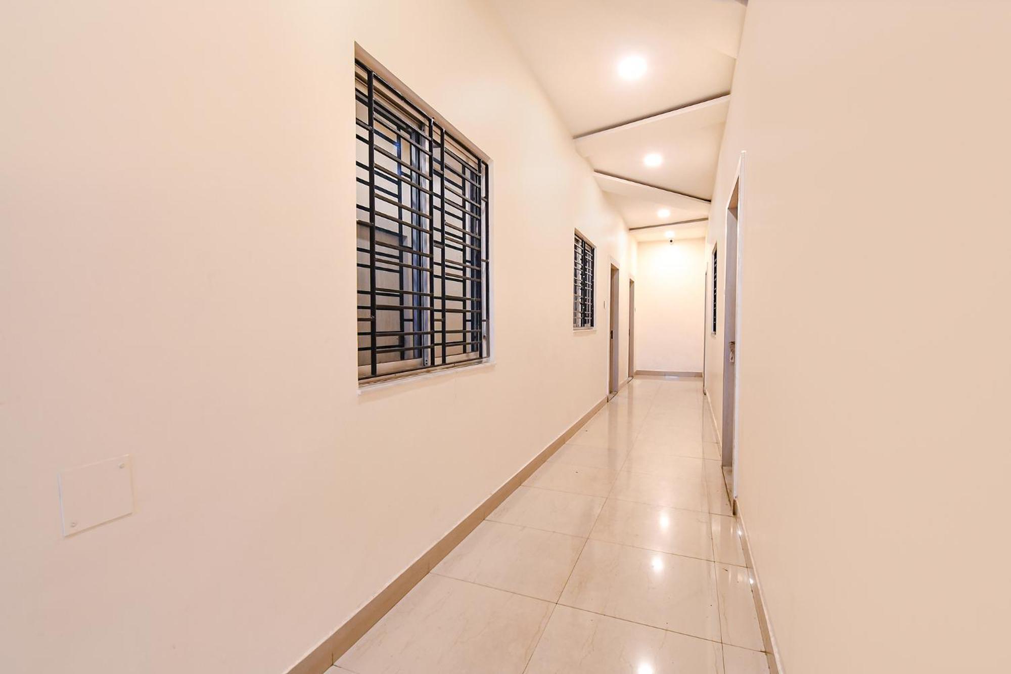 Fabhotel Kitchen Q Inn - Belaghata Колката Екстериор снимка